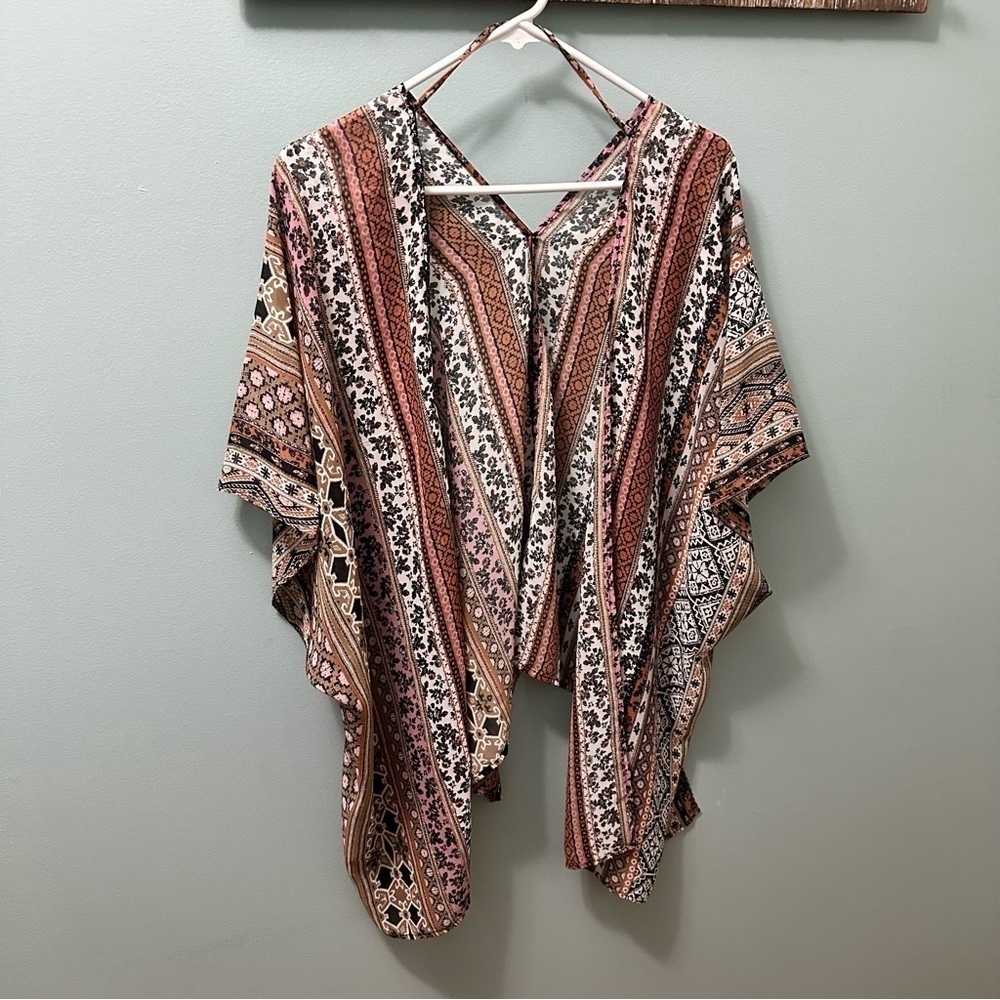 Sak Saum Versatile Wrap Robe/Overdress/Swim Cover one size fits must